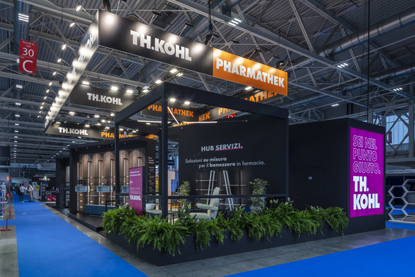 Stand di Th Khol alla fiera Cosmofarma 2025